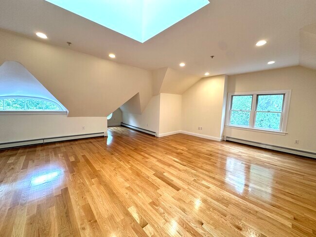 10 Selkirk Rd unit 4, Brighton, MA 02135 - photo 4