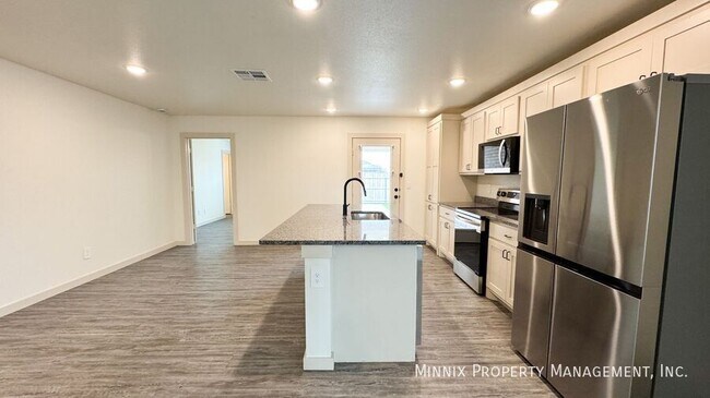 7729 Date Ave, Lubbock, TX 79404 - photo 5