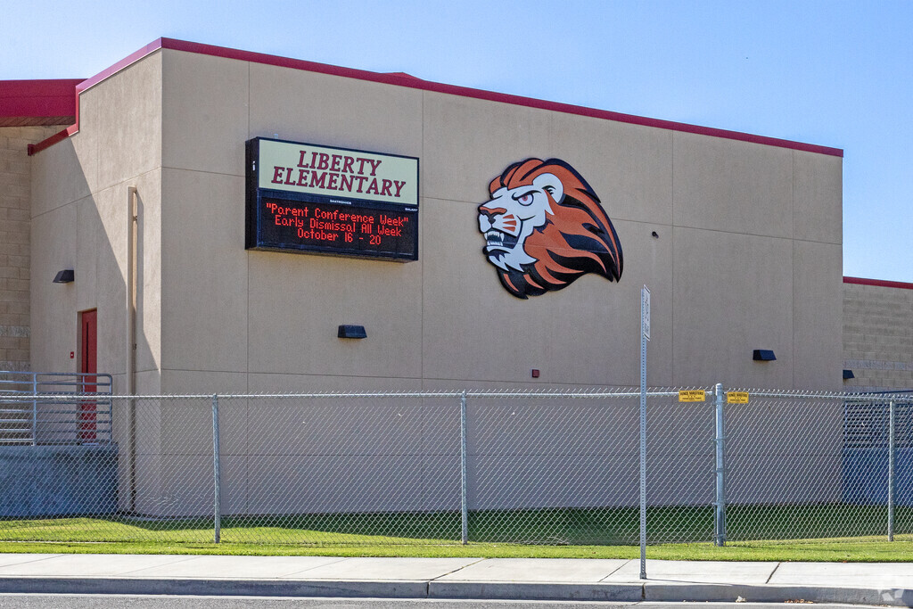 Liberty Elementary School serves grades 4-6 in Kerman.
