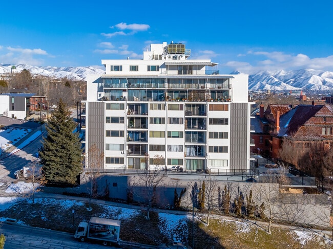 Condominiums with a beautiful view of the mountains in the background.