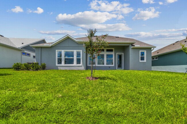 31418 Hayman Loop, Wesley Chapel, FL 33545 - photo 4