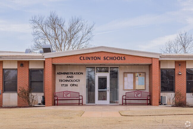 Kids are challenged to excel at Clinton Public Schools.
