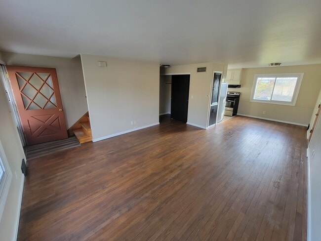 444 N Henninger St, Mayville, WI 53050 - photo 4