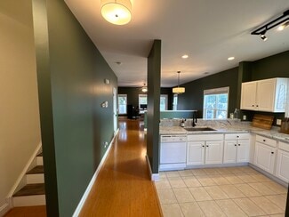 1917 Wayne St, Columbia, SC 29201