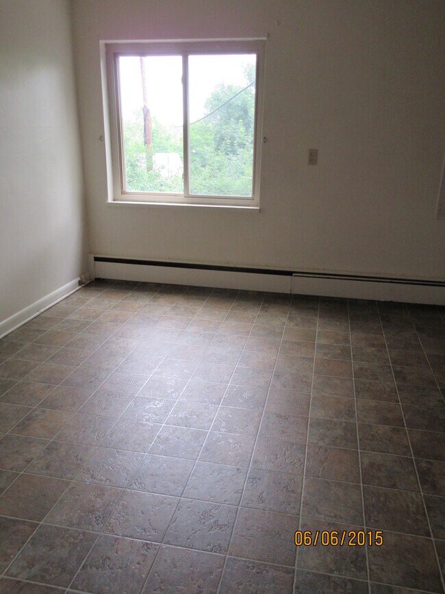 540 Imo Dr unit 2, Dayton, OH 45405 - photo 7