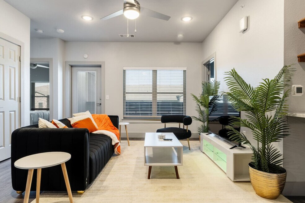 3930 Westcliff Rd unit ID1228615P, Grand Prairie, TX 75052 - photo 1