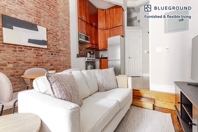 234 W 14th St unit FL2-ID1825, New York, NY 10011 - photo 2