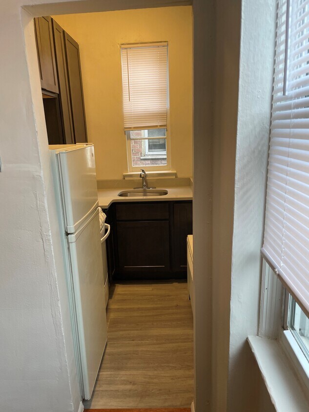 Century Apartments 85 Easton Ave, New Brunswick, NJ