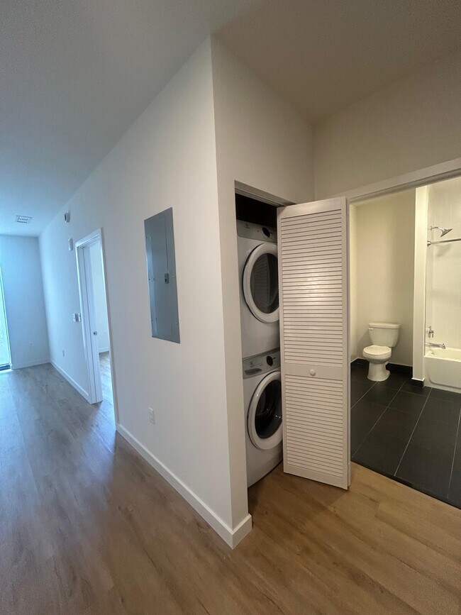 981 E 28th St unit A2, Hialeah, FL 33013 - photo 6