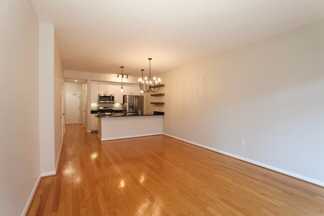 Quincy Park Lofts unit 704, Washington, DC 20001 - photo 4