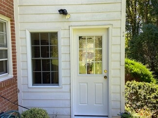 12707 Furnace Mountain Rd Unit lower level apt, Lovettsville, VA 20180