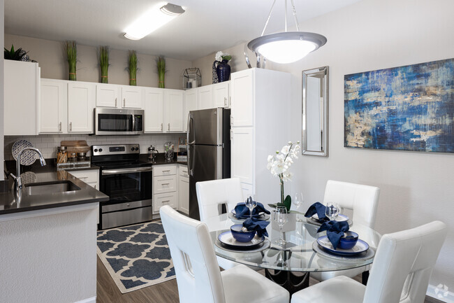 2BR, 1BA - 903SF