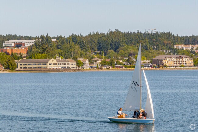 If sailing is a something you want to try. Check out Silverdale Waterfront Park in Silverdale.