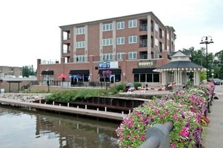 3534 Waukegan Rd, McHenry, IL 60050