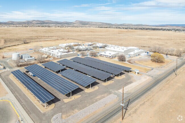 Heritage Middle School in Chino Valley gets a rating of B- from Niche.com.