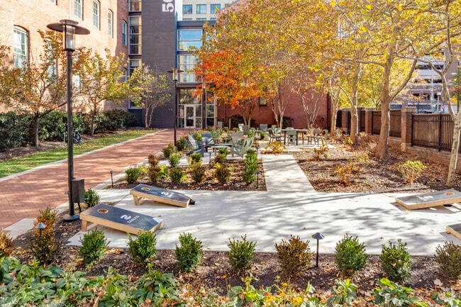 500 W - Located on the UMB Campus!, Baltimore, MD 21201 - photo 5