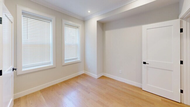 166 Kelton St unit 3, Allston, MA 02134 - photo 4