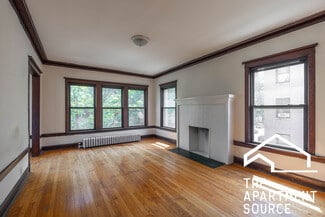 2427 N Sawyer Ave Unit 2E, Chicago, IL 60647