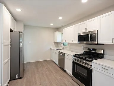 3215 E 8th St, Des Moines, IA 50316 - photo 4