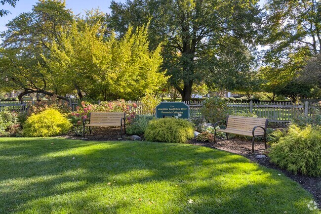 South Calhoun Place is near Foster Park's trails and gardens.