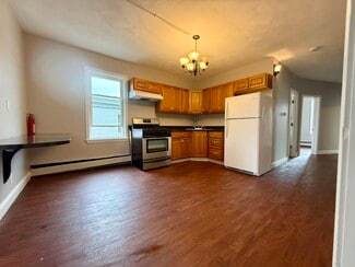 8 Dalton St Unit Third Floor, Lowell, MA 01850