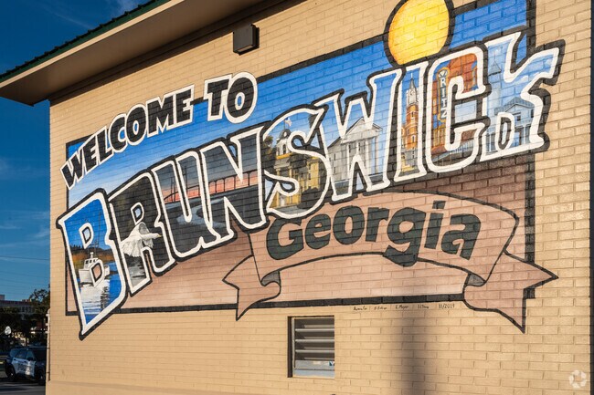 Town Commons is located near downtown Brunswick and the College of Coastal Georgia.