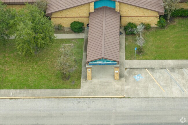 Blaschke-Sheldon Elementary School is located at 2624 Mustang Drive, Ingleside, TX 78362.