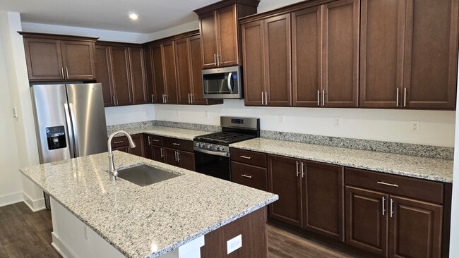 7104 Donatello Dr, Princeton, NJ 08540 - photo 3