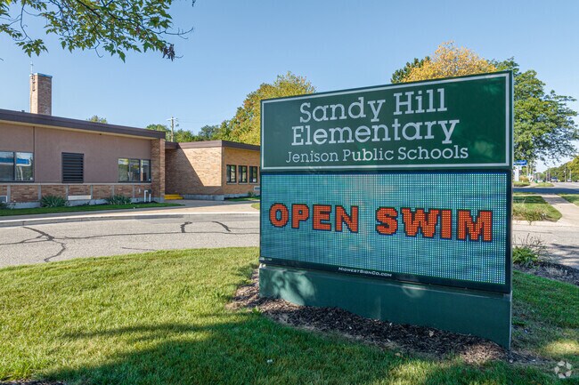 Welcome to Sandy Hill Elementary School, located in Jenison, Michigan!