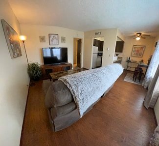 1030 SE Main St, Roseburg, OR 97470