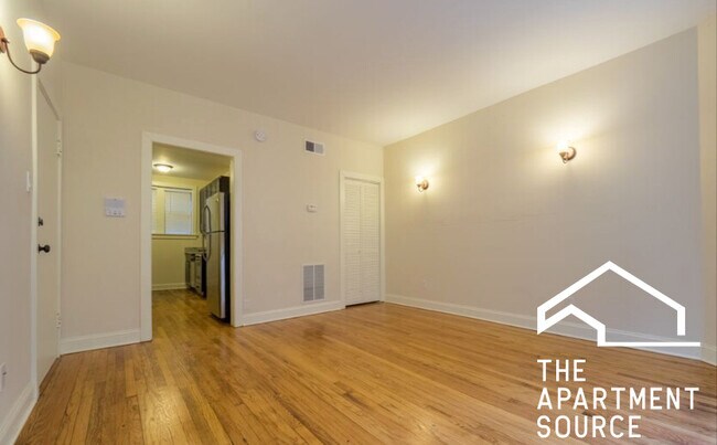 4038 N Ashland Ave unit 2, Chicago, IL 60613 - photo 4