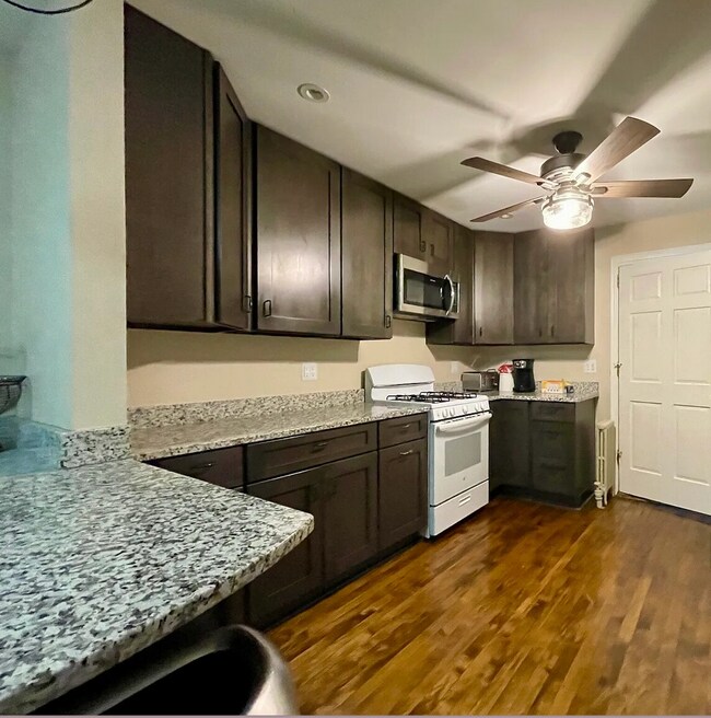 2545 W Logan Blvd unit 1W, Chicago, IL 60647 - photo 3