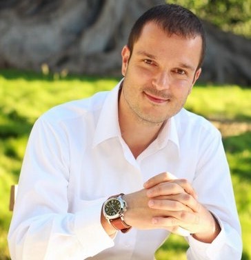 Agent Photo