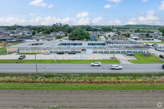 Lockport Lower Elementary School serves students from pre-k through elementary.