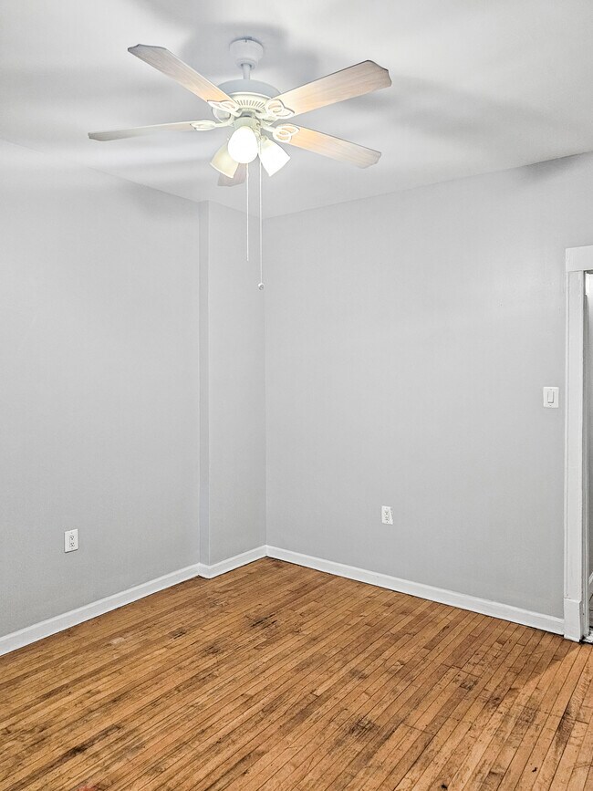 2628 S Kedzie Ave unit Garden, Chicago, IL 60623 - photo 3