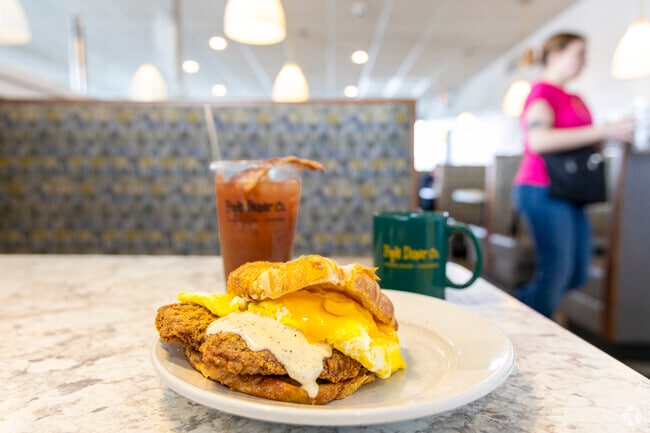 Pop's Diner Co. serves classic comfort food in a retro-style setting in Bayside.