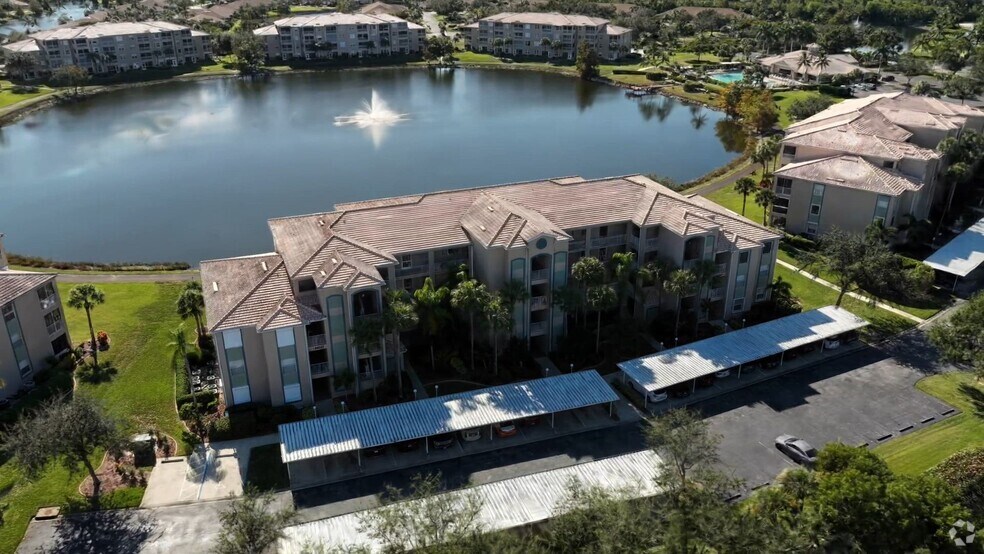 Heritage Cove unit 7304, Fort Myers, FL 33919 - photo 2