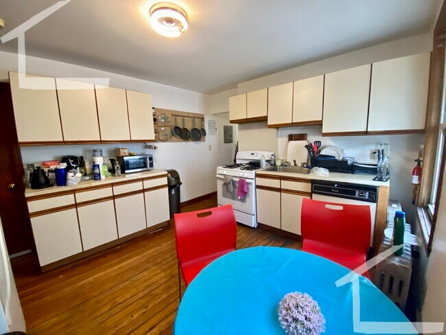 45 Litchfield St unit 2, Brighton, MA 02135 - photo 6