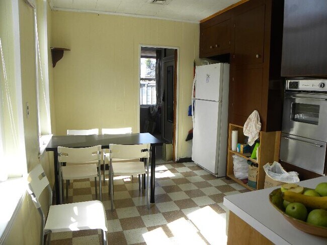 92 Endicott St unit 11, Boston, MA 02113 - photo 2