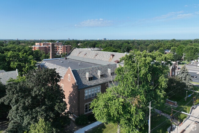 Annunciation Catholic School is a private, Catholic school in Minneapolis.