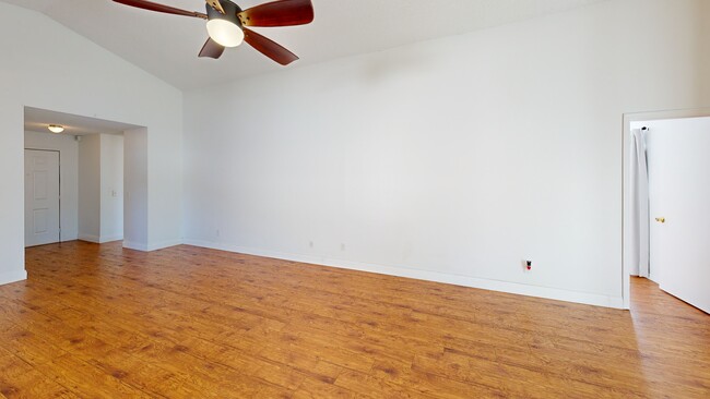 145 Lake Catherine Cir, Groveland, FL 34736 - photo 2