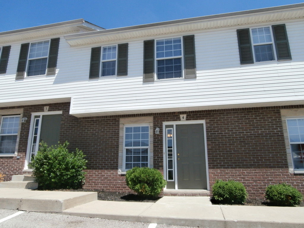 Crimson Crossing Apartments - 1426-1496 N Kinser Pike, Bloomington, IN ...