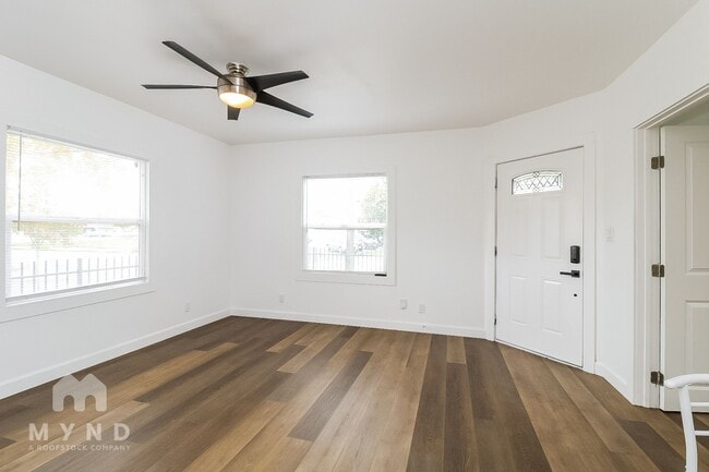 702 Dixieanne Ave, Sacramento, CA 95815 - photo 5