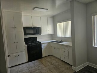 5060 Coldwater Canyon Ave, Sherman Oaks, CA 91423