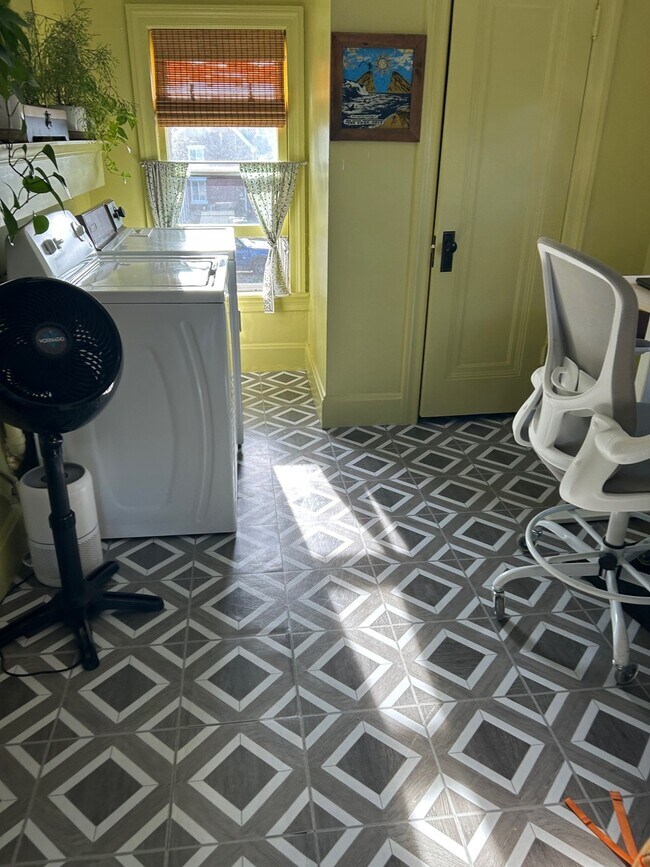 604 1/2 Clinton Ave unit 12, Morgantown, WV 26505 - photo 3