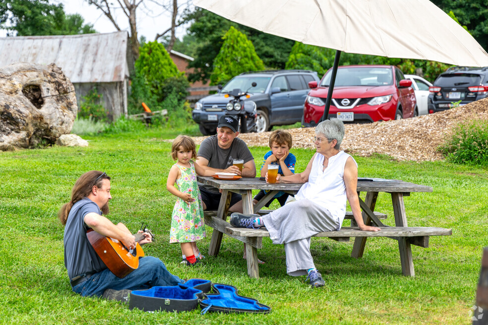 NH_Glade-Westover_549230_p2_09182024