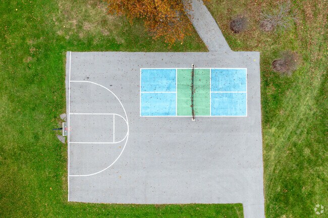 Sports courts can be found scattered throughout Valparaiso.