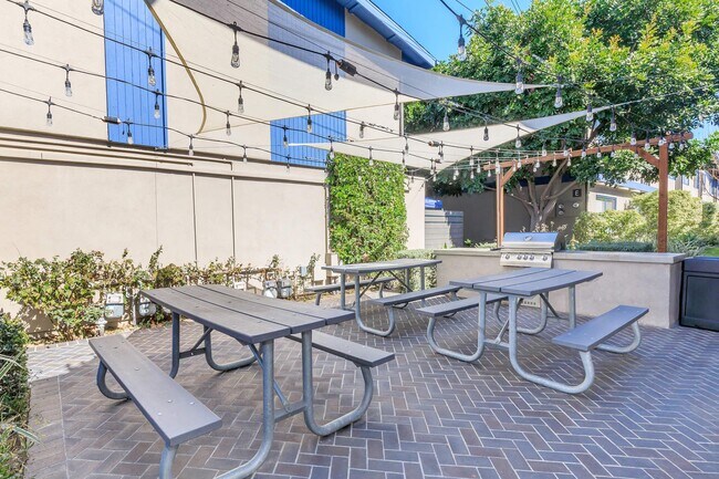 Pacific Villas, Costa Mesa, CA 92627 - photo 6