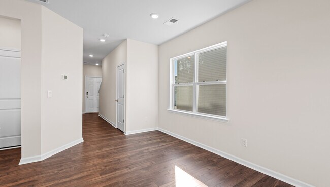 47 Sunriff Ct, Greer, SC 29651 - photo 4