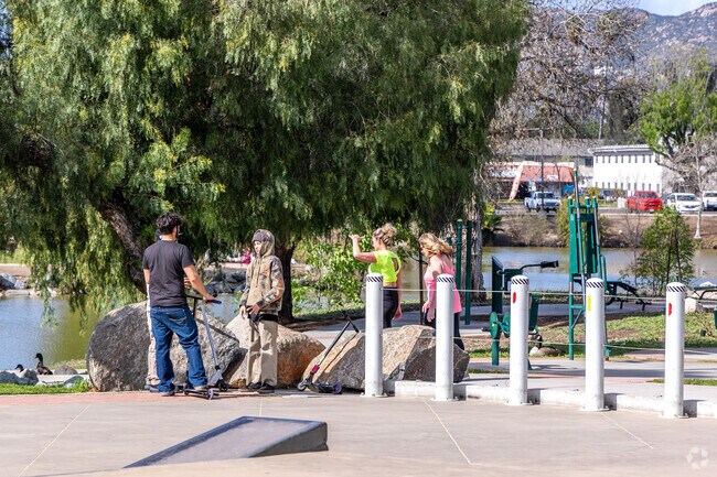 Meet friends and neighbors at the Lindo Lake near Winter Gardens.